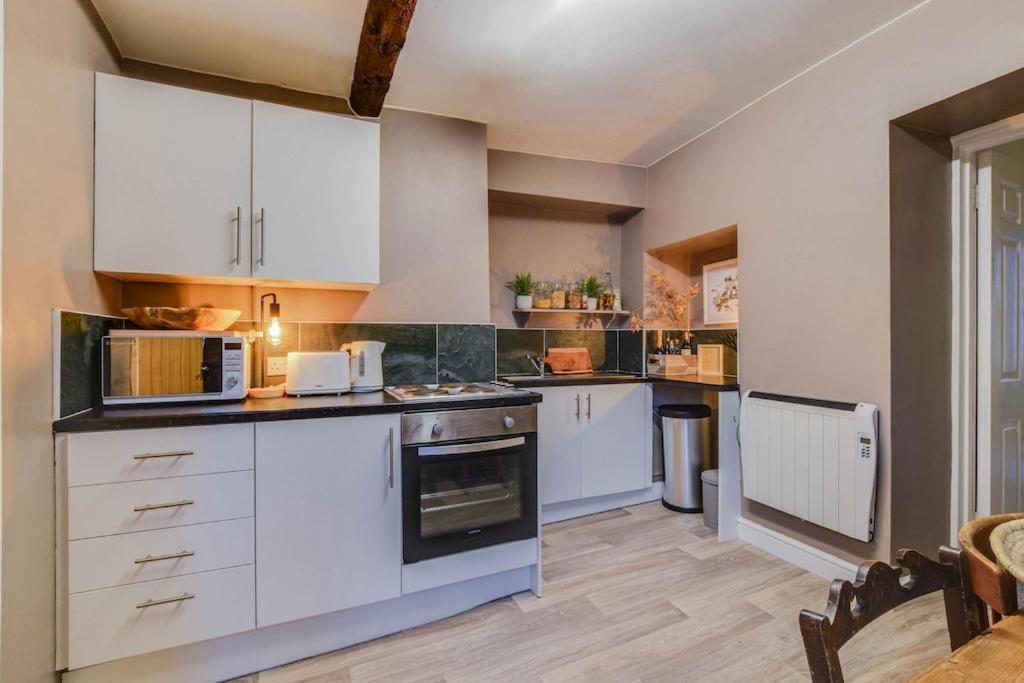 The Malthouse - Naturally Styled Central Apartment Cirencester Dış mekan fotoğraf